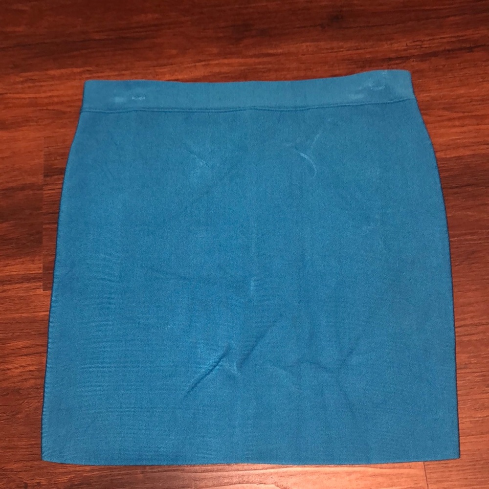 NWOT Marciano blue bandage skirt M